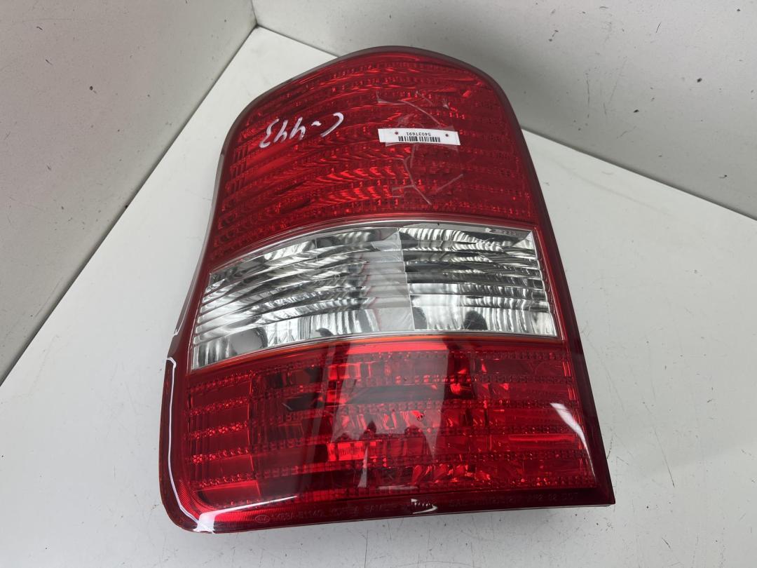 фонарь задний левый Kia Carnival 2003, 2.9 л., дизель, АКПП, серый, минивэн