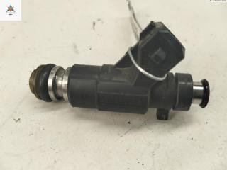 форсунка Volkswagen Polo 3 поколение 1999, 1.4 л., бензин, МКПП, красный, универсал, 030906031E