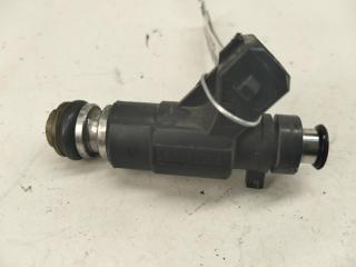 форсунка Volkswagen Polo 3 поколение 1999, 1.4 л., бензин, МКПП, красный, универсал, 030906031E
