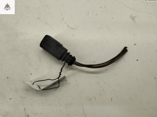 разъем (фишка) проводки Volkswagen Passat B5 1999, 2.8 л., бензин, МКПП, синий, универсал, 4B0973812