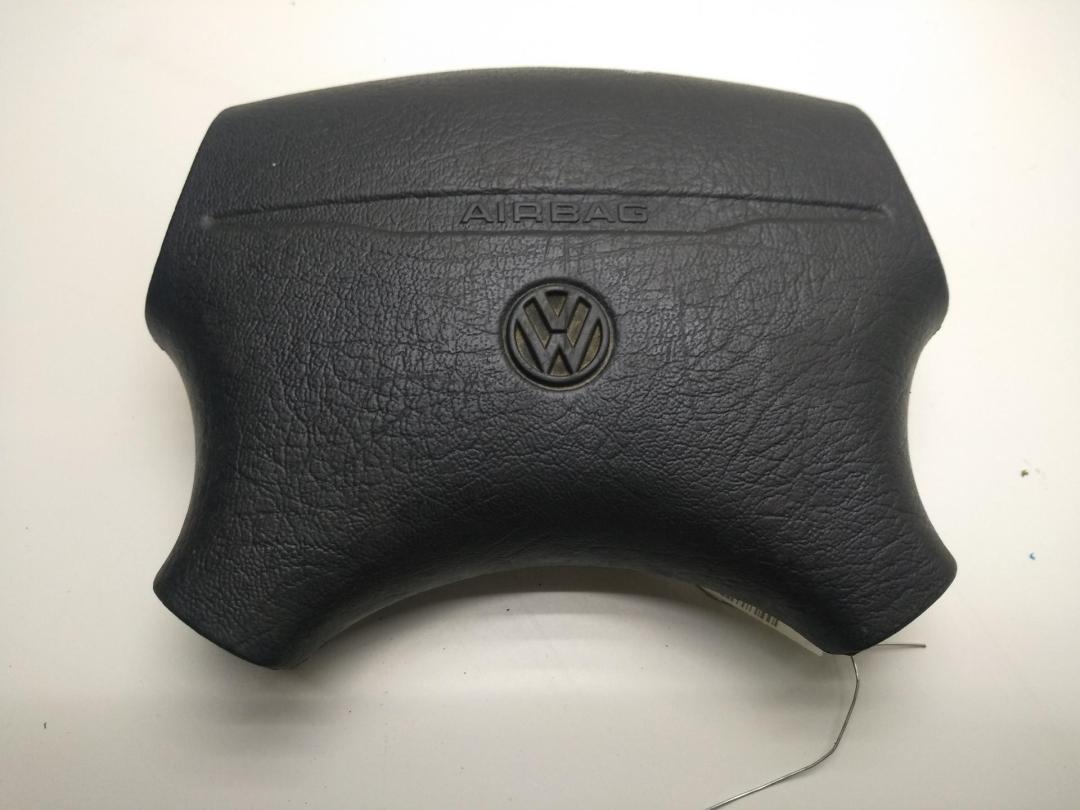 подушка безопасности водителя Volkswagen Sharan 1 поколение 1996, 2.8 л., бензин, АКПП, синий, минивэн, 95VWF0495AC - фото №1
