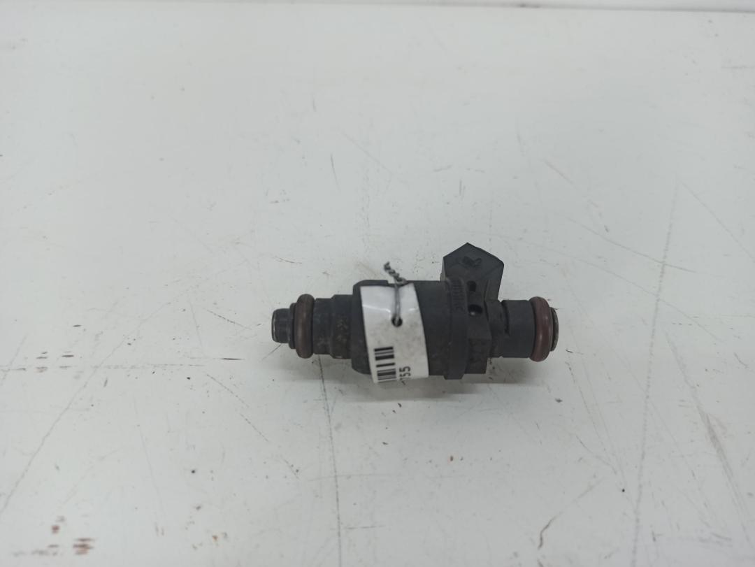 форсунка Audi A4 B5 1997, 2.4 л., бензин, МКПП, синий, универсал, 078133551AC