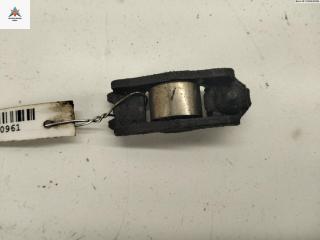 коромысло клапана (рокер) Volkswagen Golf 4 поколение 1998, 1.4 л., бензин, МКПП, красный, хетчбэк 3 дв.