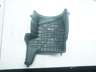 корпус воздушного фильтра Ford Focus 3 поколение 2012, 1.0 л., бензин, МКПП, красный, хетчбэк 5 дв., 76894521