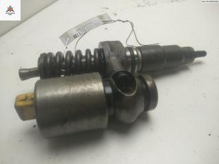 форсунка Land Rover Discovery 2 поколение 2001, 2.5 л., дизель, МКПП, красный, внедорожник 5 дв., BEBE2A01001