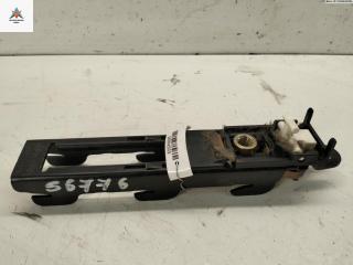 Механизм регулировки высоты ремня безопасности Volkswagen Passat B5 [рестайлинг] 2001, 1.9 л., дизель, МКПП, синий, универсал, 3B0857819D