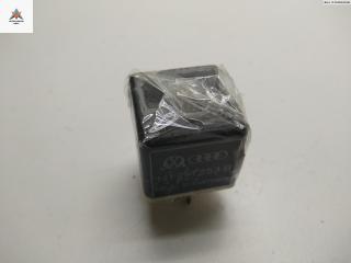 реле (прочие) Volkswagen Sharan 1 поколение 1995, 2.8 л., бензин, МКПП, серый, минивэн, 141951253B