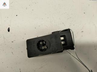 подсветка номера Volkswagen Golf 3 поколение 1996, 1.6 л., бензин, МКПП, синий, хетчбэк 3 дв., 1H0943115B