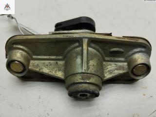 Личинка замка багажника Ford Mondeo 3 поколение 2001, 1.8 л., бензин, МКПП, серый, седан