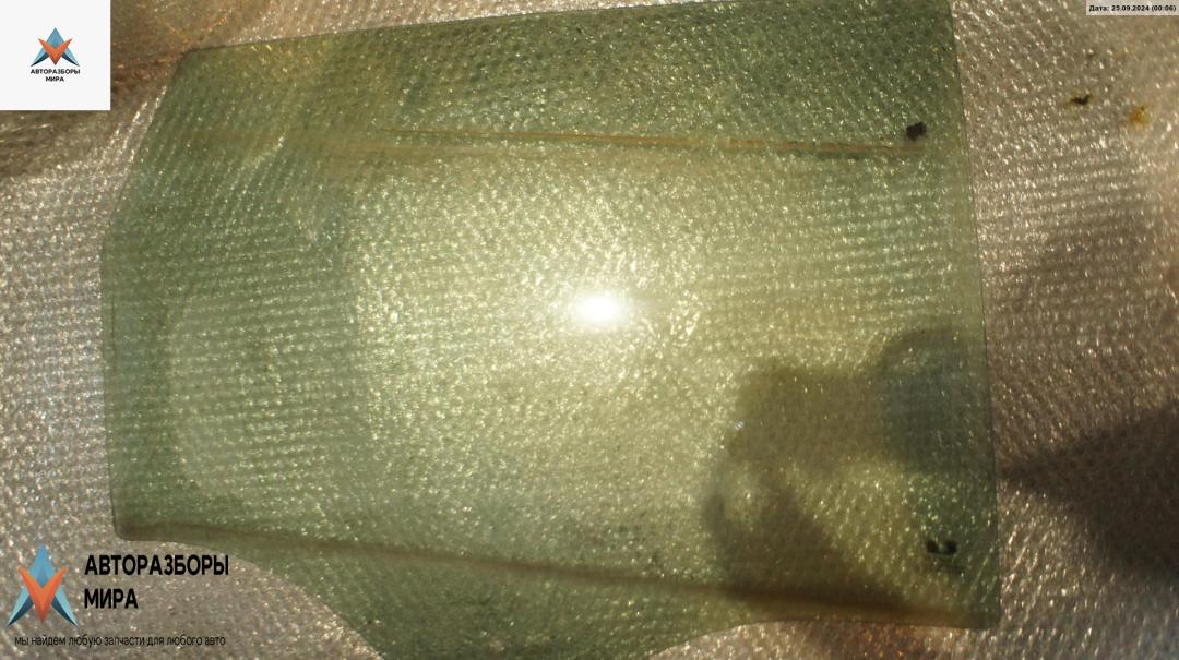 стекло двери задней правой Ford Fiesta 5 поколение 2002, 1.4 л., дизель, МКПП, зелёный, хетчбэк 5 дв., AS2 - фото №1