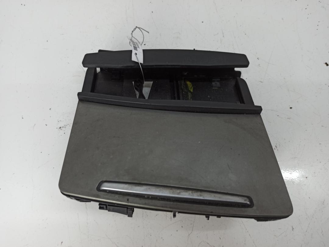 пепельница Audi A6 C6 2006, 2.7 л., дизель, АКПП, чёрный, универсал, 4F1857951