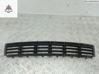 заглушка (решетка) в бампер Audi A4 B5 1997, 1.8 л., бензин, МКПП, чёрный, универсал, 8D0807683
