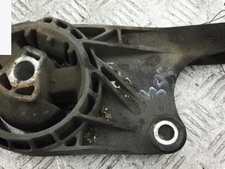 подушка крепления КПП Opel Astra J 2009, 1.6 л., бензин, МКПП, синий, хетчбэк 5 дв., 13248600