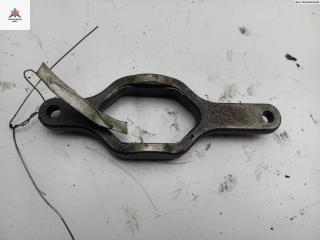 крепление форсунки Opel Signum C 2003, 3.0 л., дизель, МКПП, серый, хетчбэк 5 дв.