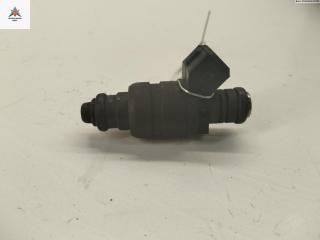 форсунка Skoda Octavia mk1 (A4 1U) 1999, 1.6 л., бензин, МКПП, красный, универсал, 037906031AA