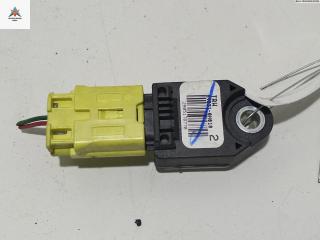датчик AirBag Peugeot 107 1 поколение 2005, 1.0 л., бензин, МКПП, чёрный, хетчбэк 3 дв., 898310H010