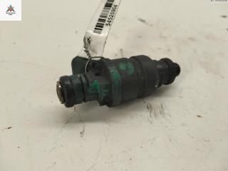 форсунка Volkswagen Golf 4 поколение 1999, 1.6 л., бензин, МКПП, синий, хетчбэк 3 дв., 06A133317A