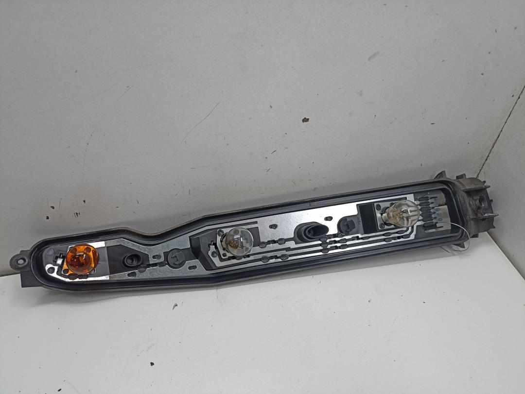 панель заднего левого фонаря Opel Corsa C 2003, 1.0 л., бензин, МКПП, серый, хетчбэк 3 дв.