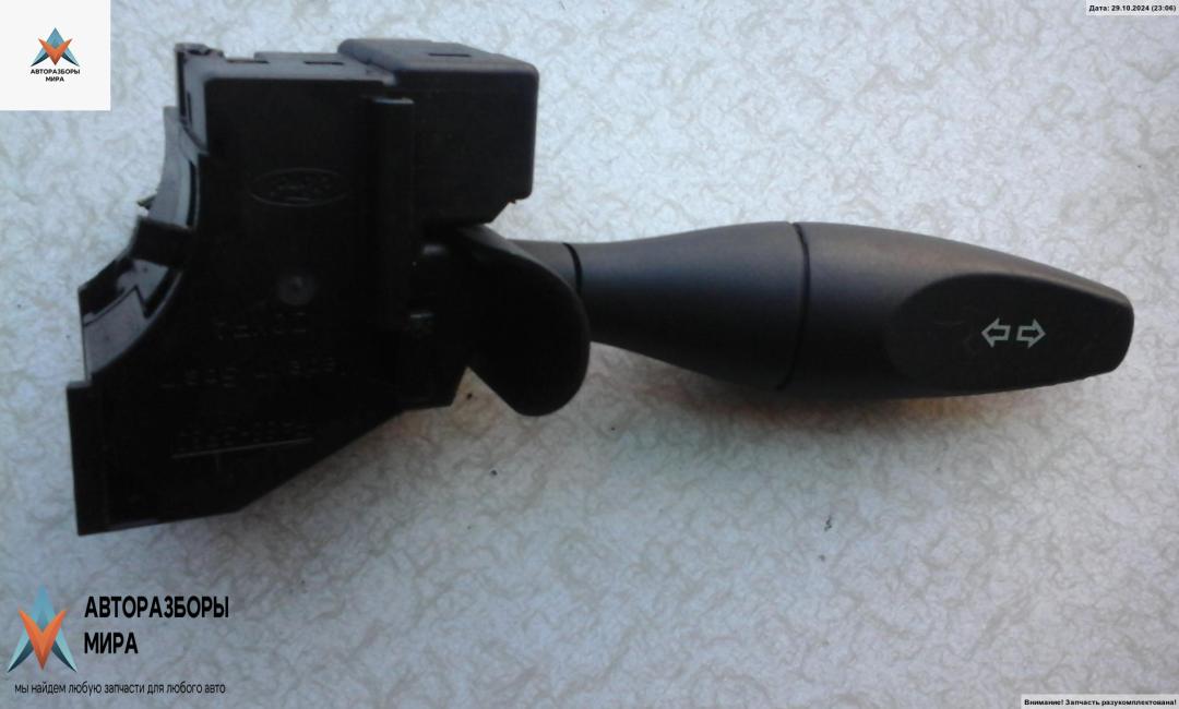 переключатель поворотов Ford Mondeo 3 поколение 2001, 2.0 л., бензин, АКПП, серый, универсал, 1ST13335AD - фото №1