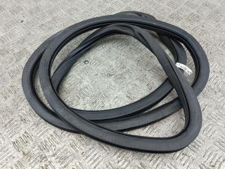 уплотнитель двери Volkswagen Passat B6 2005, 1.6 л., бензин, МКПП, синий, универсал