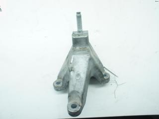 кронштейн КПП Ford Focus 1 поколение [рестайлинг] 2003, 1.6 л., i, бензин, МКПП, серый, универсал, 98AB7M125CG