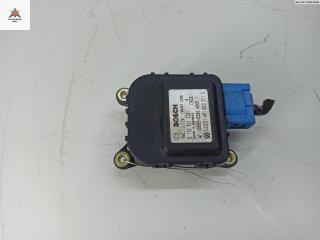 Заслонка печки/климат-контроля Audi A6 4B/C5 [рестайлинг] 2002, 2.5 л., дизель, МКПП, чёрный, универсал, 4B1820511C