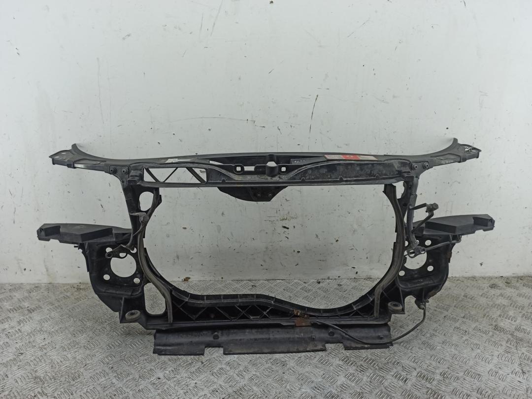 Рамка радиатора Audi A4 B6 2002, 2.5 л., дизель, МКПП, чёрный, универсал, 8E0805594A - фото №1
