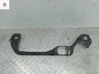 балка под радиатор Audi A4 B5 1997, 1.8 л., бензин, МКПП, серый, седан, 23172099