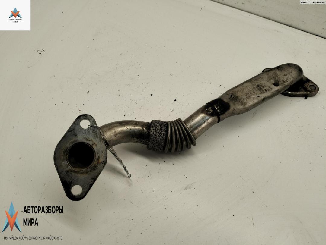 трубка системы рециркуляции EGR Volkswagen Golf 4 поколение 2002, 1.9 л., дизель, МКПП, красный, универсал, 038131521BM - фото №1