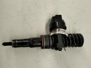 форсунка Volkswagen Golf 4 поколение 2001, 1.9 л., дизель, МКПП, синий, хетчбэк 5 дв., 038130073AM