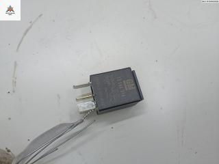 реле (прочие) Opel Meriva 2 поколение (B) 2011, 1.4 л., бензин, МКПП, серый, минивэн, 13266316