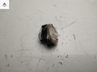 пробка расширительного бачка Ford Mondeo 3 поколение 2002, 1.8 л., бензин, МКПП, серый, хетчбэк 5 дв.