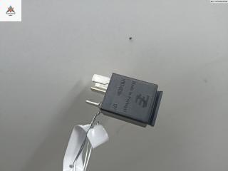 реле (прочие) Opel Meriva 2 поколение (B) 2011, 1.4 л., бензин, МКПП, серый, минивэн, 13266316