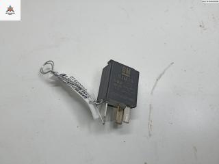 реле (прочие) Opel Meriva 2 поколение (B) 2011, 1.4 л., бензин, МКПП, серый, минивэн, 13266316