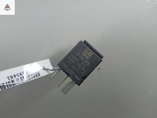 реле (прочие) Opel Meriva 2 поколение (B) 2011, 1.4 л., бензин, МКПП, серый, минивэн, 13266316