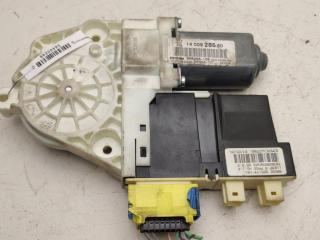 моторчик стеклоподъемника передний правый Citroen C8 1 поколение 2006, 2.2 л., дизель, МКПП, серый, минивэн, 1400928580