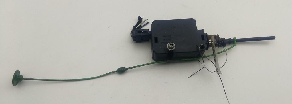 замок лючка топливного бака BMW X5 E53 2001, 3.0 л., дизель, АКПП, зелёный, внедорожник 5 дв., 8355056