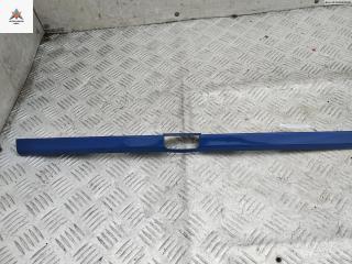 накладка подсветки номера Volkswagen Golf 3 поколение 1997, 1.8 л., бензин, МКПП, синий, хетчбэк 5 дв., 1H6827577A