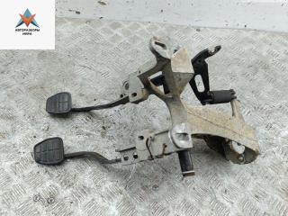 узел педальный (блок педалей) Volkswagen Passat B2 1982, 1.8 л., бензин, МКПП, синий, седан