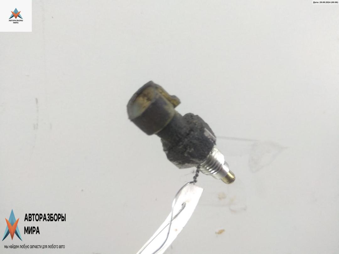 Датчик включения заднего хода (лягушка) Opel Astra G 1998, 1.6 л., бензин, МКПП, зелёный, универсал - фото №1