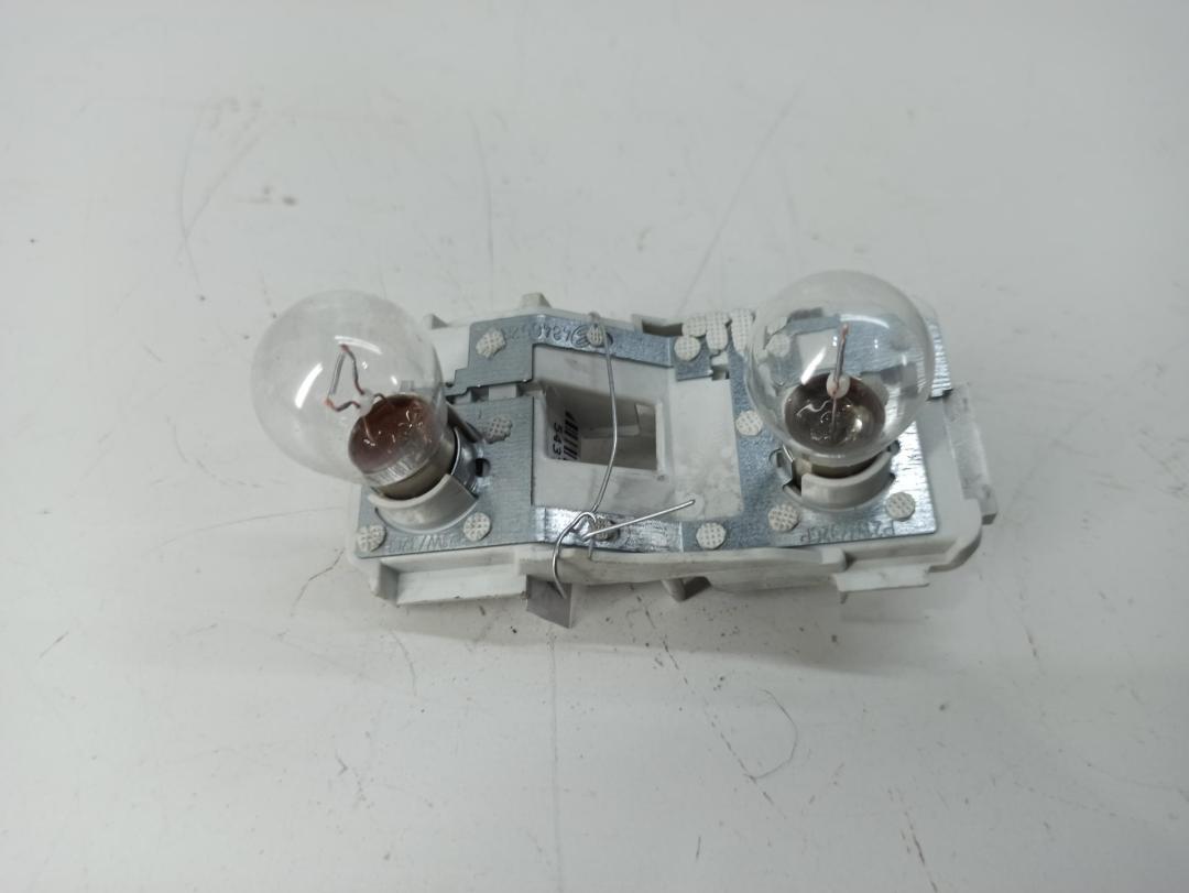Плата фонаря заднего правого Audi A4 B7 2005, 2.5 л., дизель, АКПП, серый, универсал, 484572 - фото №1