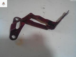 петля капота правая Ford Galaxy 1 поколение 1996, красный, минивэн, 7M0823302