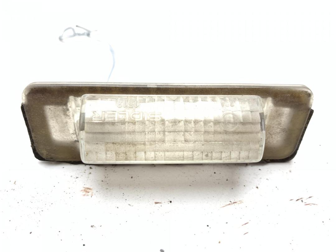 подсветка номера Mercedes-Benz C W202 1996, 1.8 л., бензин, МКПП, зелёный, седан, 2028200356