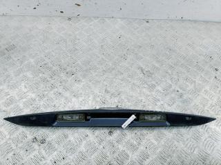 накладка подсветки номера Ford Mondeo 2 поколение 2000, 1.8 л., бензин, МКПП, синий, хетчбэк 5 дв.
