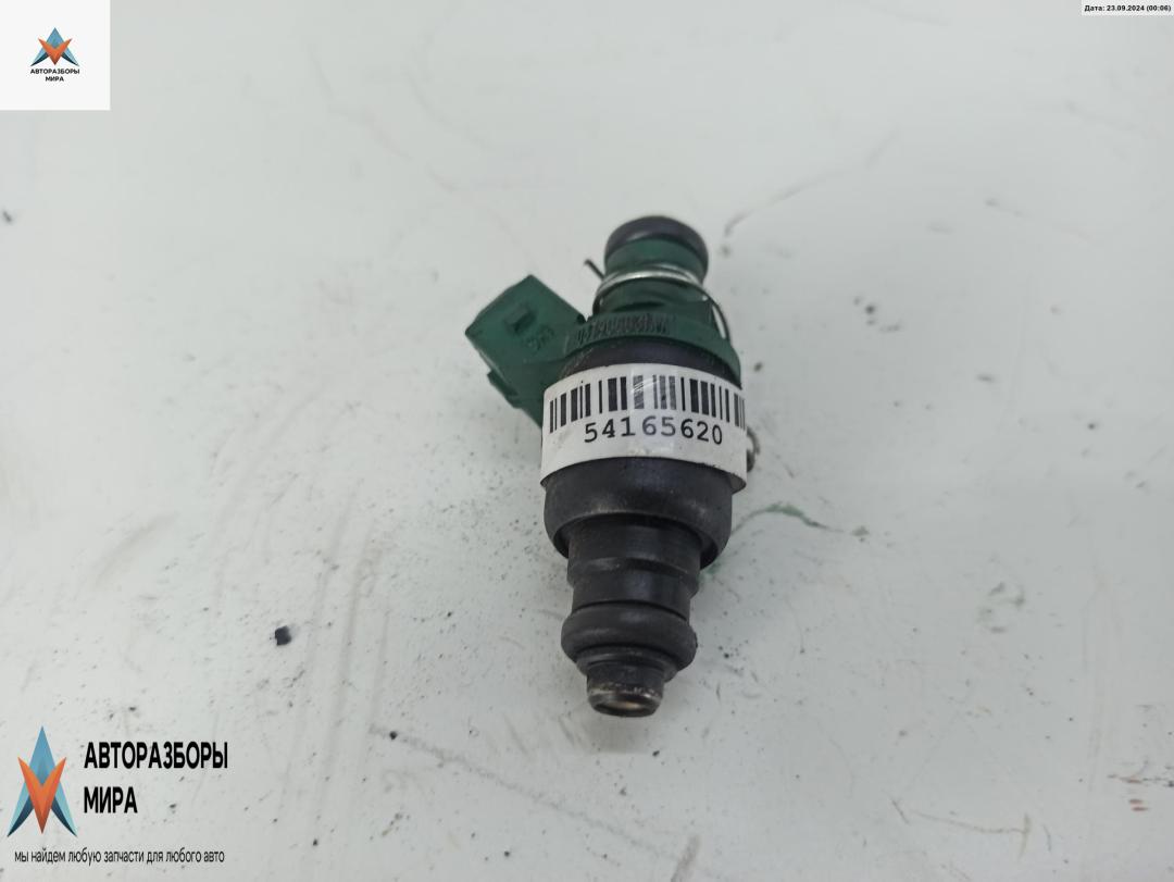 форсунка Volkswagen Golf 4 поколение 1999, 1.6 л., бензин, МКПП, белый, универсал, 037906031AA - фото №1