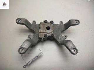 кронштейн (крепление) Ford Maverick 2 поколение [рестайлинг] 2005, 2.3 л., бензин, МКПП, чёрный, внедорожник 5 дв., 5204659