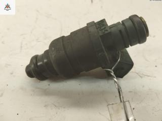 форсунка Volkswagen Bora 1 поколение 1999, 1.6 л., бензин, МКПП, красный, седан, 037906031AA