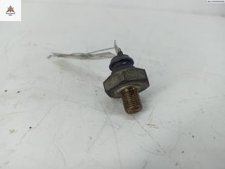 датчик давления масла Audi A4 B5 1997, 1.8 л., бензин, МКПП, красный, седан, 058919081