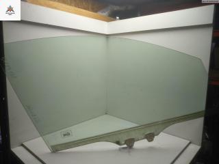 стекло двери передней правой Honda Stream 1 поколение 2001, 1.7 л., бензин, МКПП, серый, минивэн