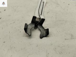 крепление форсунки Volkswagen Golf 4 поколение 2002, 1.6 л., бензин, МКПП, чёрный, хетчбэк 3 дв., 036133047